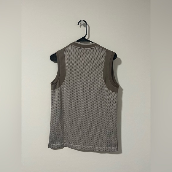 New Adidas Ultimate365 Tour Sleeveless Primeknit Golf Polo Womens size Medium - Picture 7 of 8